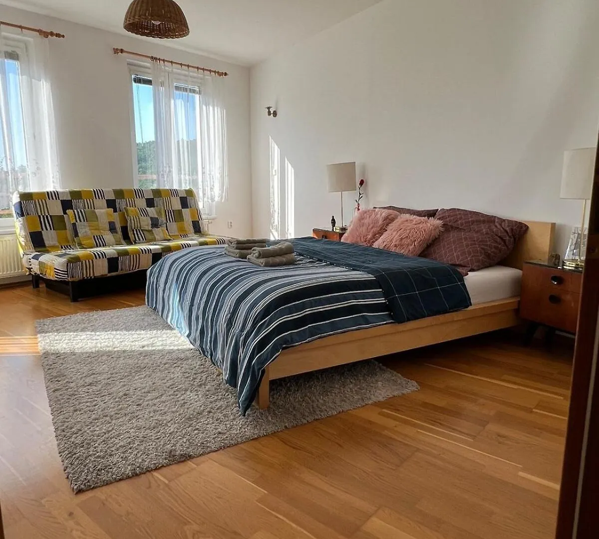 A Large 1 Bedroom Apartment With An Available Private Parking Prague