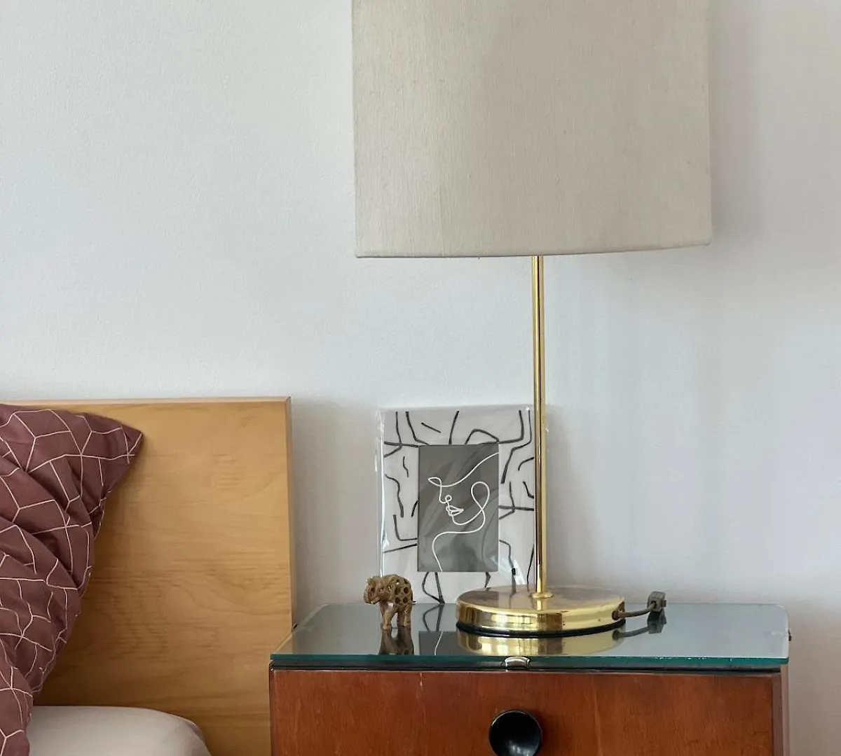 A Large 1 Bedroom Apartment With An Available Private Parking Prague